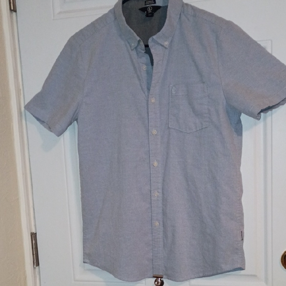 Volcom Men's Light Gray Short Sleeve Button Down Shirt